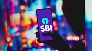 SBI பேங்கிங் சேவை இப்பொழுது WhatsApp யில் பெறலாம். எல்லாமே  தெருஞ்சிக்கலம் .