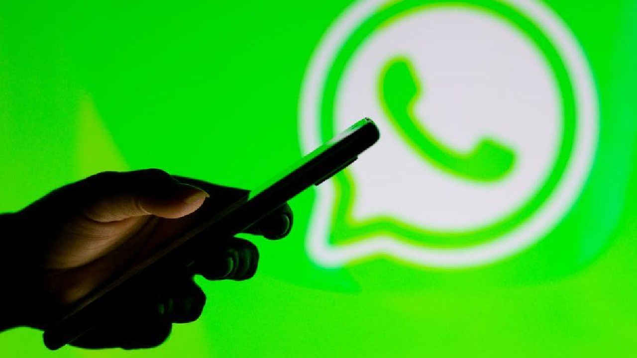 WhatsApp for iOS now allows forwarding content with a caption: Here’s how it works | Digit