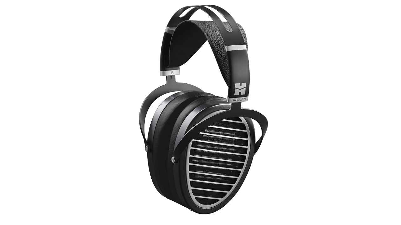 Open-back headphones for clear audio