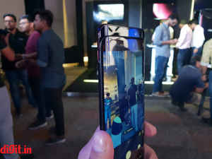 भारत में लॉन्च हुए ऑल पॉप-अप कैमरा स्मार्टफोन