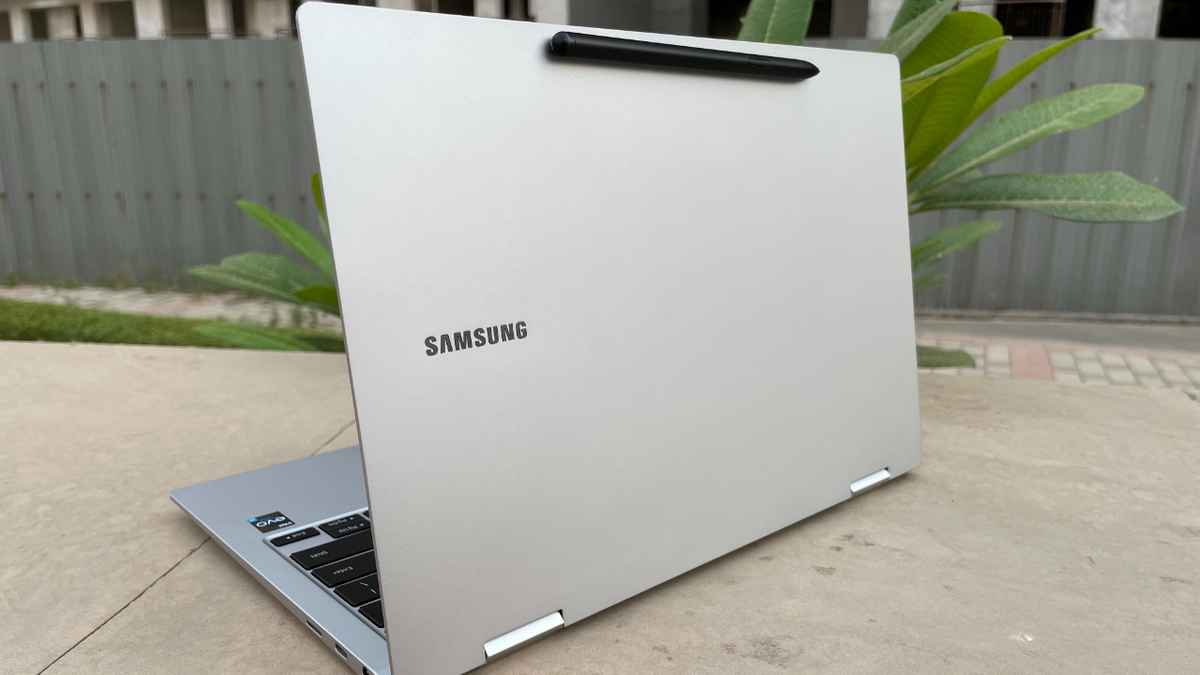 Samsung Galaxy Book2 Pro 12th Gen Core i7-1260P (2022)  Review: The Intel 12th Gen Delivers