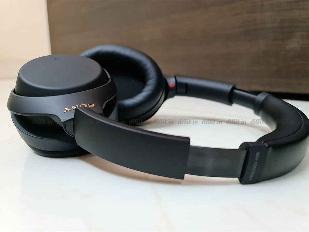 Sony WH-1000XM4 Review - The King Gets Subtle Improvements –