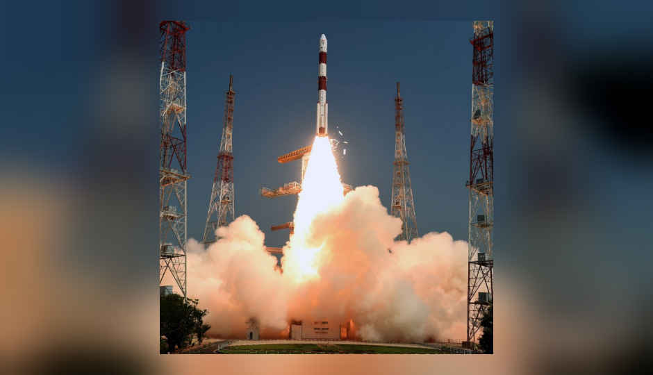 28 सैटेलाइट्स के साथ ISRO ने लॉन्च किया 436 kg का EMISAT सैटेलाइट