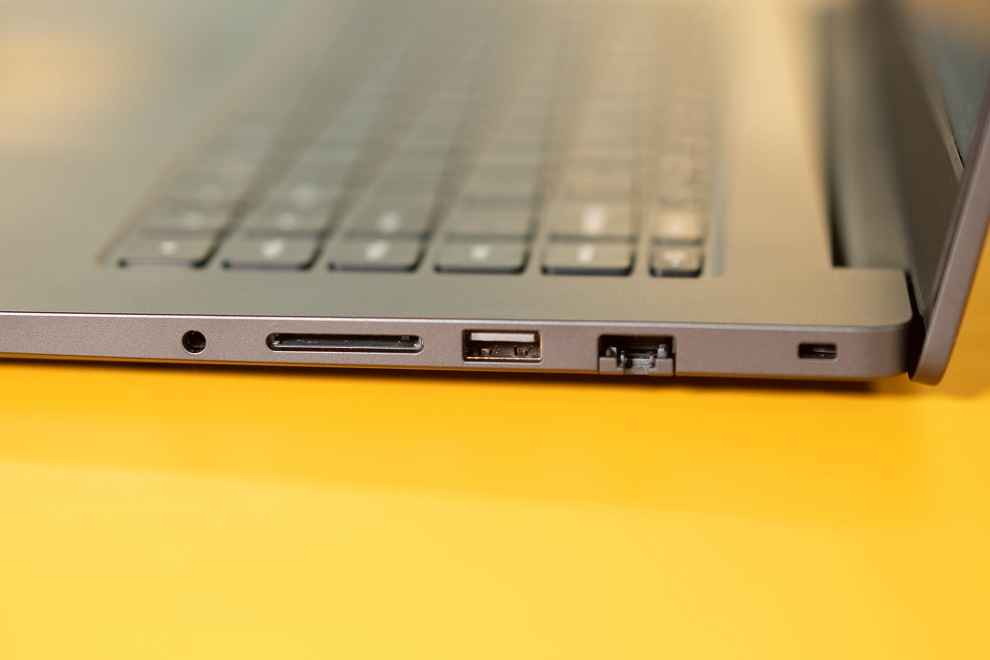 RedmiBook 15 Pro right side ports