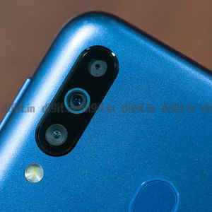 नौच डिस्प्ले से लैस स्मार्टफोंस