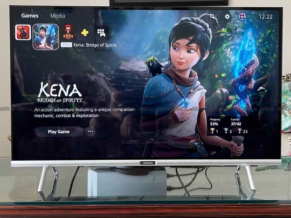 PS5 gaming on the Coocaa 32-inch HD TV.