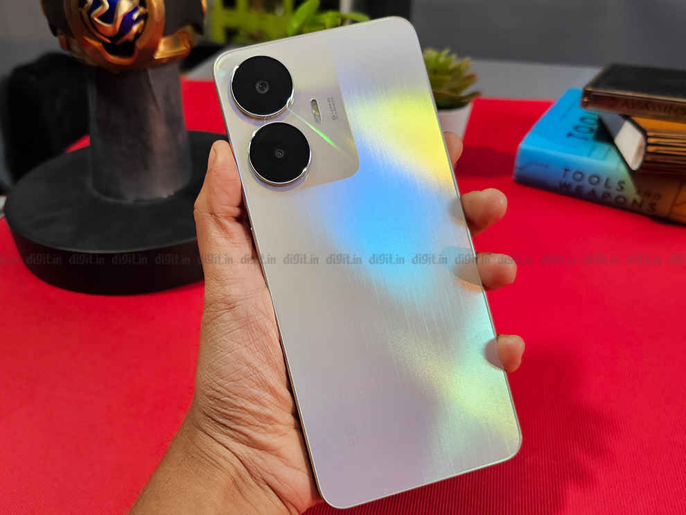 Realme C55 Review: Build and design