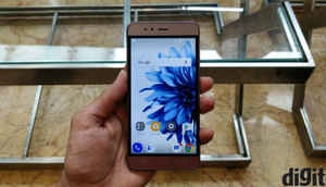 बड़ी बैटरी के साथ आते हैं ये स्मार्टफोंस