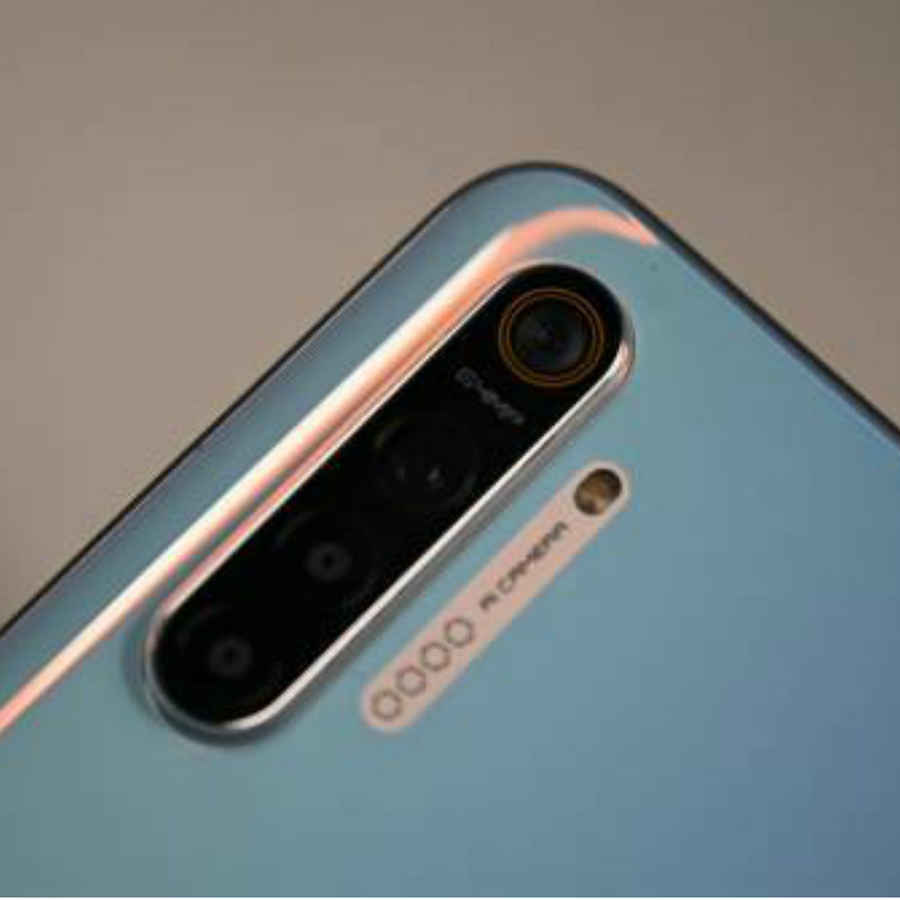 48MP, 64MP के बाद अब 108MP सेंसर कैमरा फ़ोन्स... 48MP, 64MP के बाद अब 108MP सेंसर कैमरा फ़ोन्स...