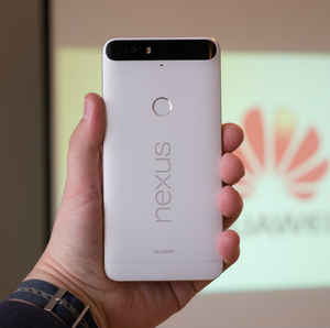 मेगा मोबाईल सेल: अॅमेझॉनच्या काय आहेत खास ऑफर्स