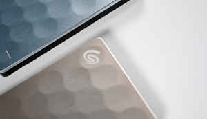 An overview of the slim and light Seagate Ultra Slim Plus