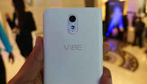तस्वीरों में जानिये Lenovo Vibe P1M और P1 को...