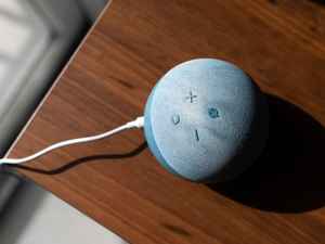 Valentine’s Day Gifts 2022: 10000 টাকার কম খরচে আপনার প্রিয় মানুষকে গিফট করুন ক্যামেরা, হেডফোন ও অন্যান্য গ্যাজেট