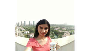 Chilling out with the OPPO F3 Plus on a hot summer day