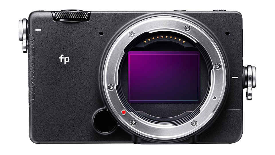 Sigma fp is the world’s smallest full-frame mirrorless camera