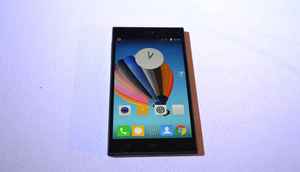 Phicomm పాషన్ P660 మొబైల్ : ఫస్ట్ లుక్ పిక్స్