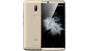 5 ഇഞ്ചിന്റെ മുകളിൽ  ഡിസ്‌പ്ലേയിൽ 2017ലെ പുറത്തിറങ്ങിയ സ്മാർട്ട് ഫോണുകൾ