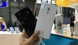 Lenovo ZUK Z2 and Z2 Pro: In Pictures