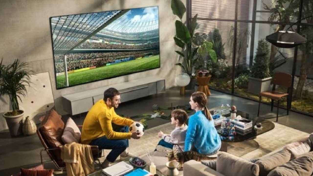 LG ने पेश किया दुनिया का सबसे बड़ा OLED TV, देखें कीमत