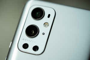 इंडिया में मिलने वाले सबसे बेस्ट वाटरप्रूफ फोन और Rugged Phones, पानी ही नहीं गोली की मार भी झेल सकते हैं