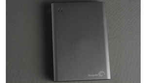 Unboxing: Seagate Wireless Plus 2TB