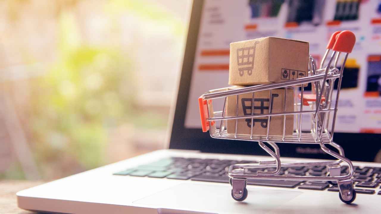 Online Shopping : ‘FLIPKART’ आणि ‘AMAZON’ पेक्षा कितीतरी पटीने स्वस्त आहेत ‘या’ शॉपिंग वेबसाईट्स
