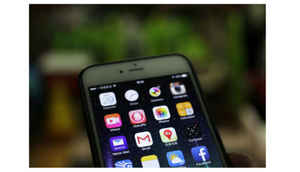 क्या आप भी मोबाइल फ़ोन से जुड़े इन भ्रमों में हैं?