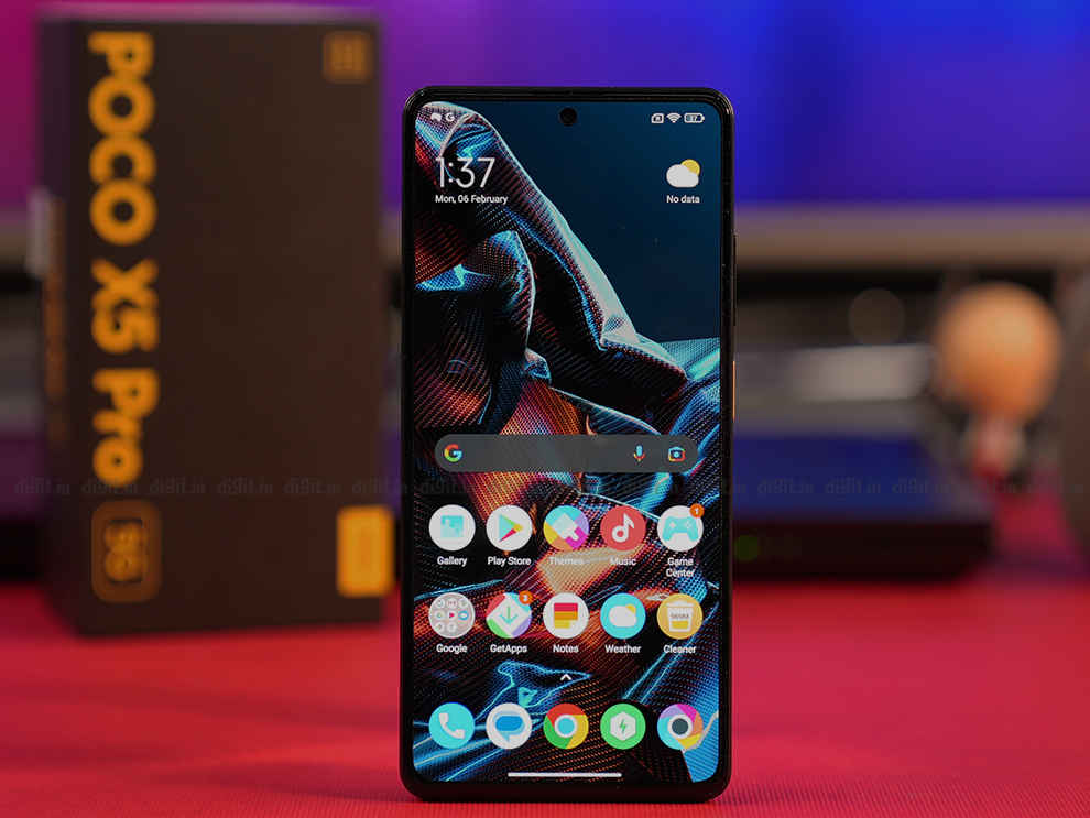 POCO X5 Pro 5G Review: Display