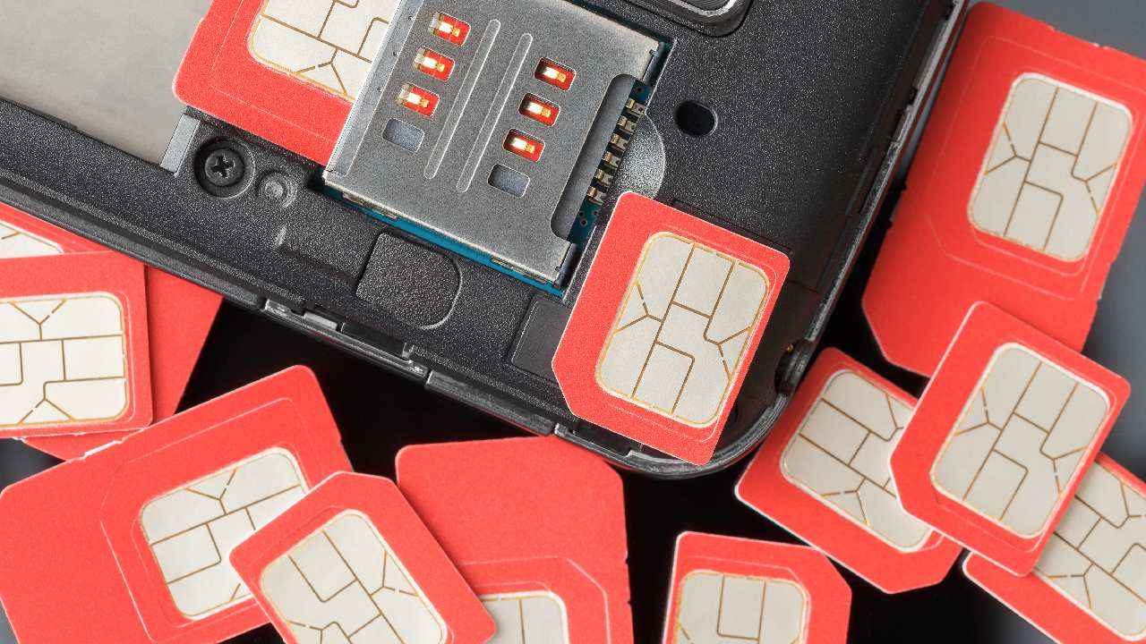 New SIM Card Rules: सिम कार्ड को लेकर बदल गए हैं ये बड़े नियम, देखें किन यूजर्स पर पड़ेगा असर