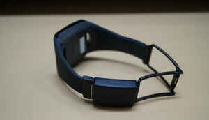 First look: Qualcomm Toq Smartwatch