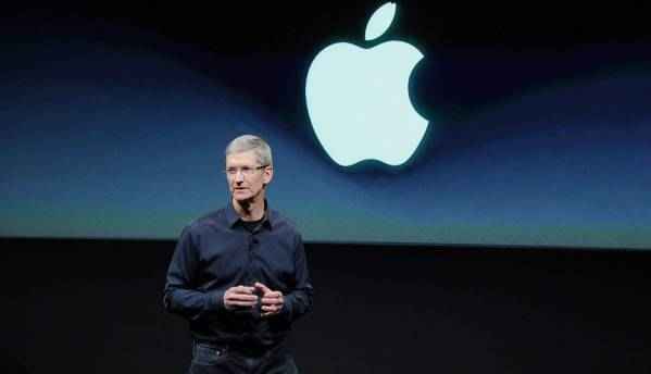 Appel CEO Tim Cook says companies that collect user data to improve products are a bunch of bunk