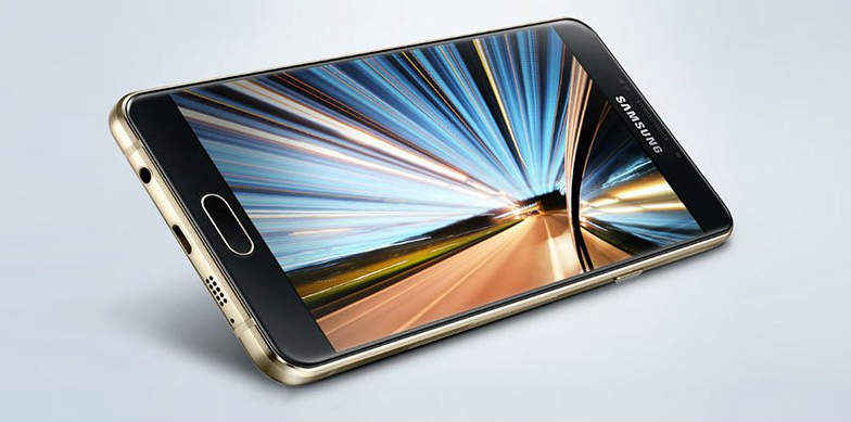 6 ജിബിയുടെ ,16 മെഗാപിക്സലിന്റെ മുൻ / പിൻ ക്യാമറയുമായി തകർപ്പൻ സാംസങ്ങ്