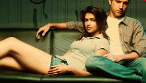 फ़ोन से बदली कहानी, क्या आप इन फिल्मों को पहचानते हैं?