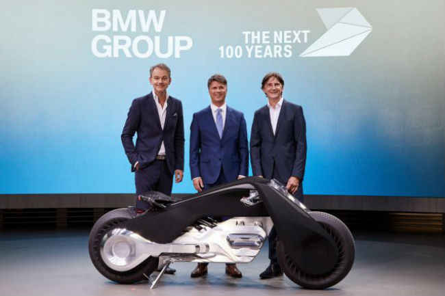 The BMW Motorrad Vision Next 100, the flexible motorcycle of the future