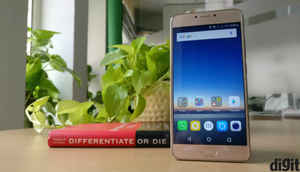 మీరు ఈ సేల్  ద్వారా  మరింత  డబ్బును  ఆదా  చేసుకోవచ్చు.