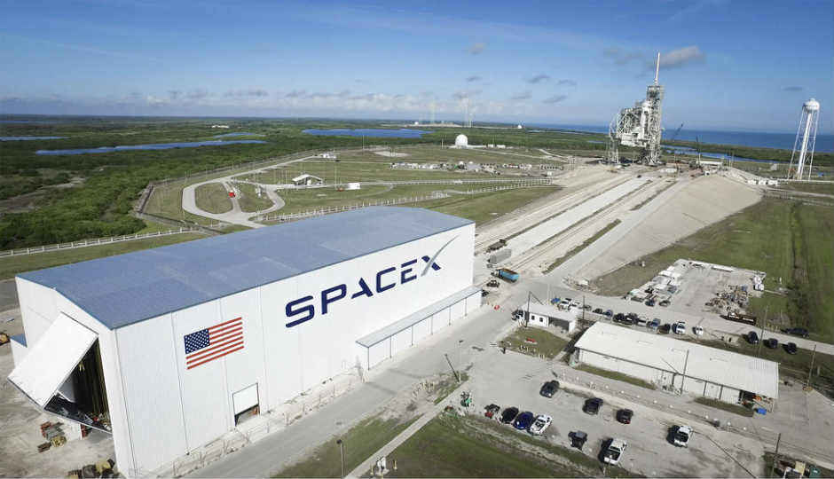 SpaceX may send astronauts to ISS by 2017