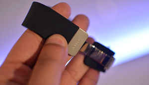 First look: Sony SmartBand Talk and Sony Smartwatch 3