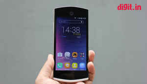 10 शानदार सेल्फी स्मार्टफोंस जो आते हैं महज़...