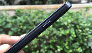 पाहा, फ्रीडम 251 स्मार्टफोनची एक झलक…