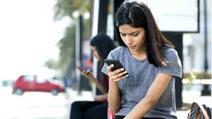 Facebook ఉపయోగించే వారు ఈ 10 ప్రమాదకరమైన పొరపాట్లు చేయవద్దు!