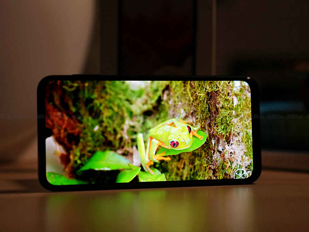 Samsung Galaxy M34 Review: Display