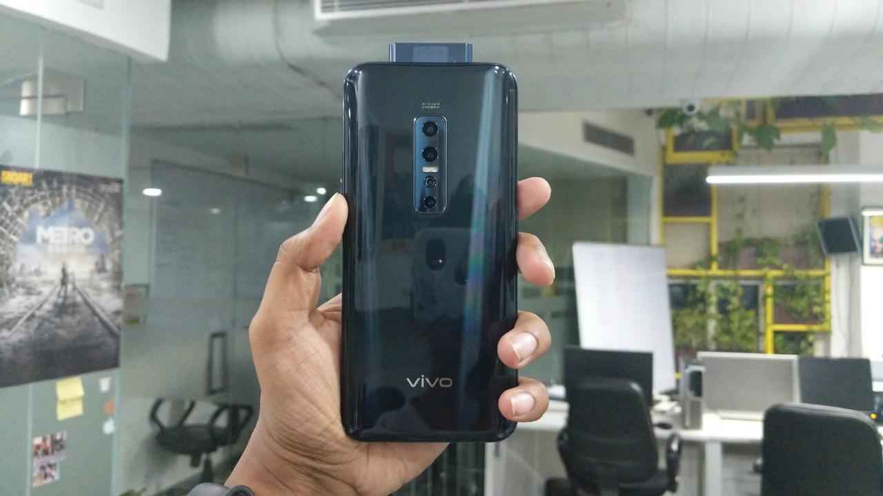 Vivo V17 Pro  விலை இந்தியாவில் 2000 வரை குறைக்கப்பட்டுள்ளது.