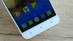 Flipkart আজকে এই স্মার্টফোন গুলির ওপর ডিস্কাউন্ট দিচ্ছে এর দাম শুরু হচ্ছে ৭০০০ টাকা থেকে