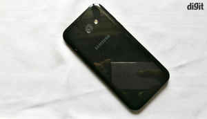 Samsung Galaxy A5, A7 (2017): In Pictures