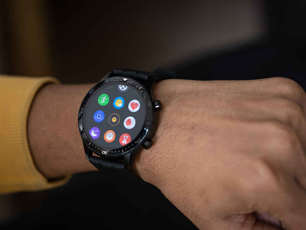 The Realme Watch S Pro impressive features like an SpO2 sensor, all-day heart rate tracking, dual-band GPS and water resistance up to 5ATM