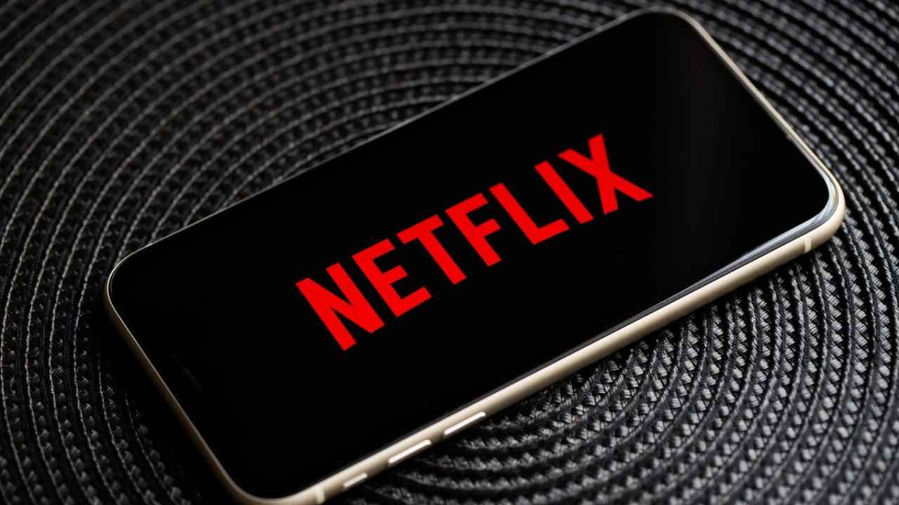 Netflix यूजर्स को झटका! अगर किसी के साथ भी शेयर किया पासवर्ड तो लग जाएगी वाट