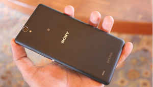 సోనీ ఎక్స్పిరియా c4: ఫస్ట్ లుక్స్