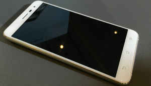 आसुस ज़ेनफोन 3; इस स्मार्टफ़ोन के बारे में जानें इन तस्वीरों से...