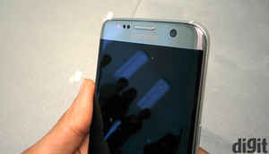 Samsung Galaxy S7 and S7 Edge: In Pictures