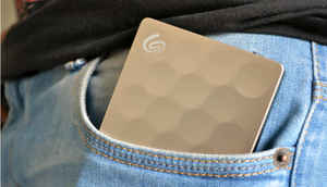 An overview of the slim and light Seagate Ultra Slim Plus